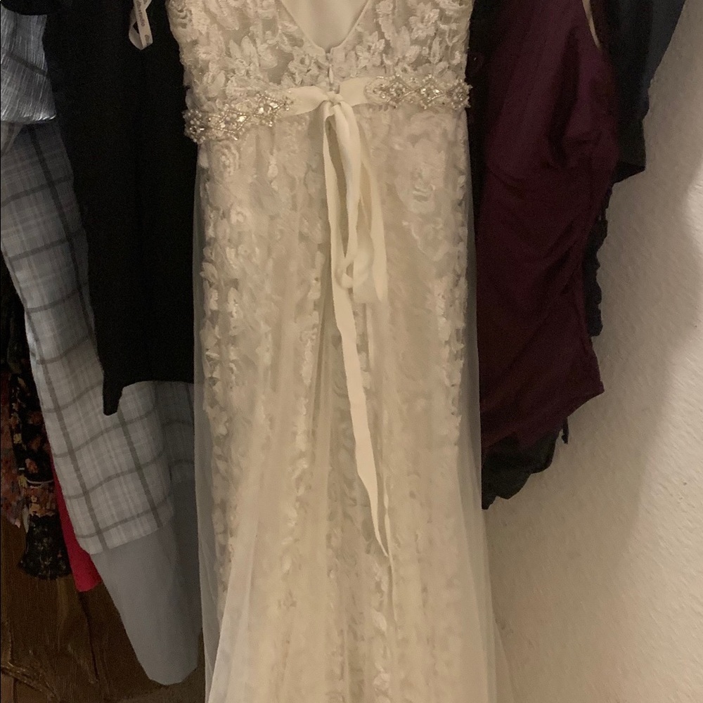 Wedding gown